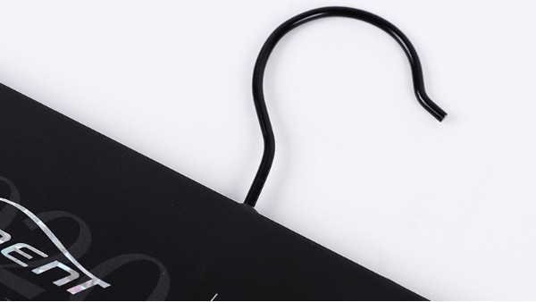 材料色卡包裝設(shè)計(jì)如何做-東莞?jìng)髅缽V告