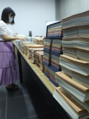 深圳一家汽車革生產(chǎn)商色卡冊(cè)案例-東莞?jìng)髅缽V告