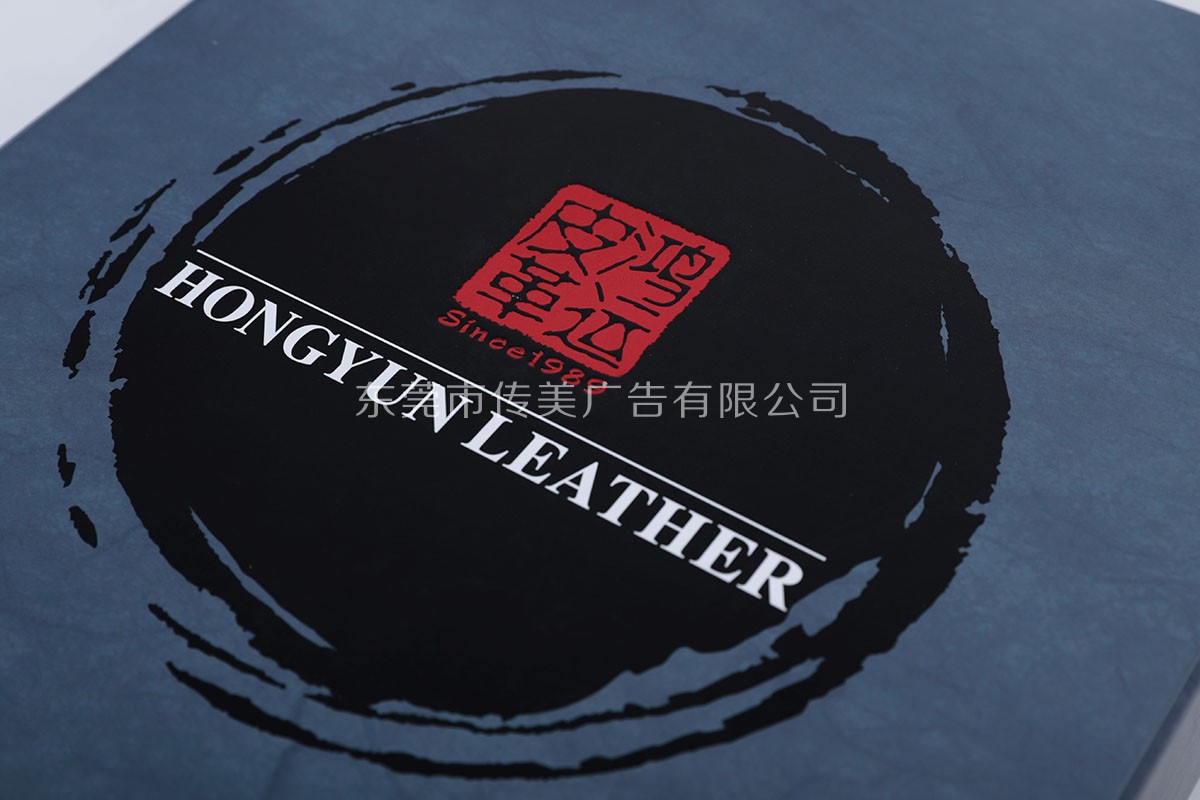 LOGO燙金細(xì)節(jié)效果